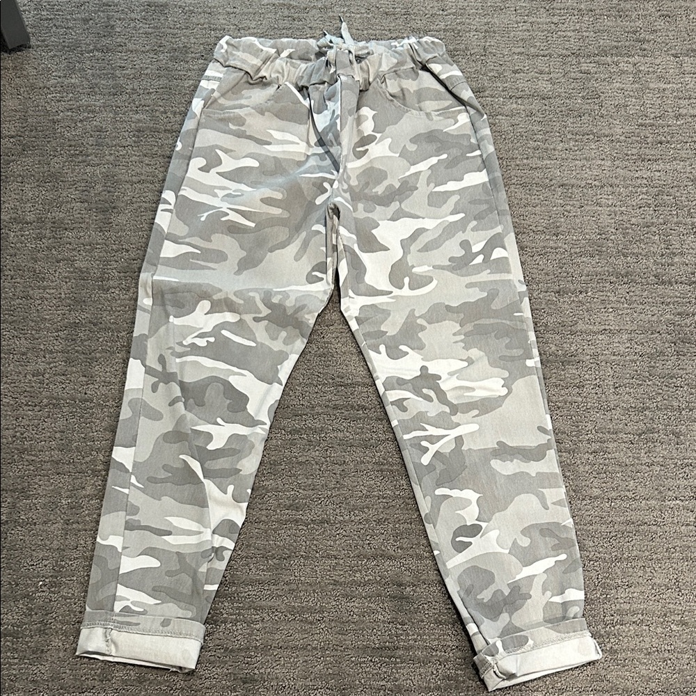 Women’s Gray Camouflage Pants